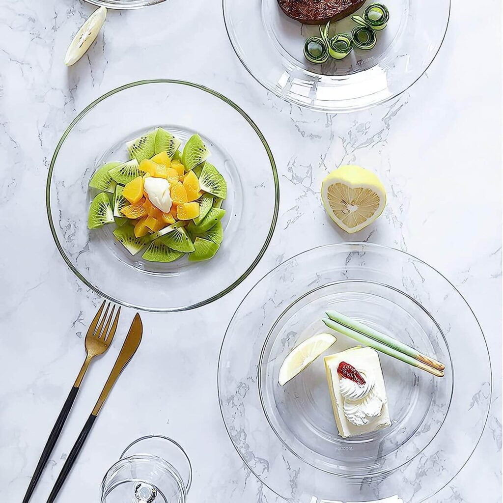 Are glass plates safe to eat from