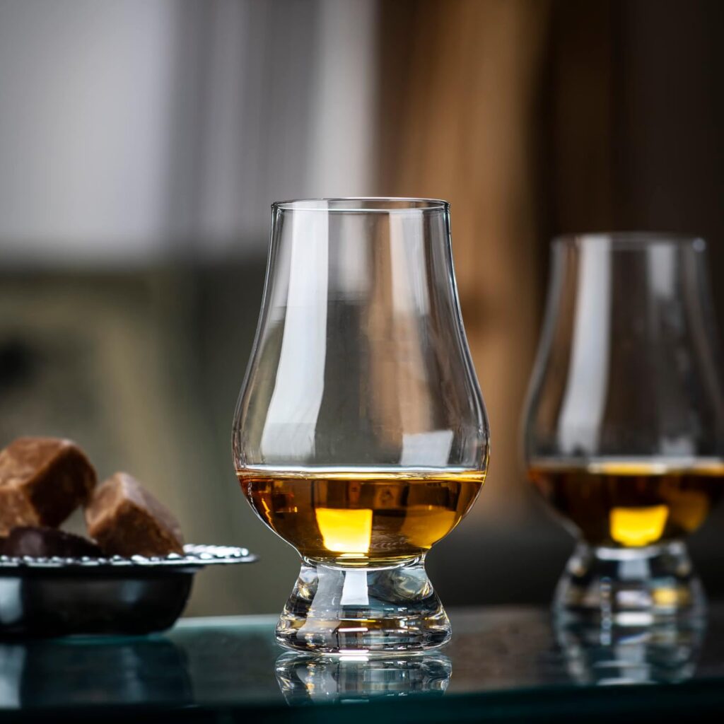 The Complete Guide to Types of Crystal Glassware: From Everyday Elegance to Heirloom Treasures 7 Glencairn whisky glass