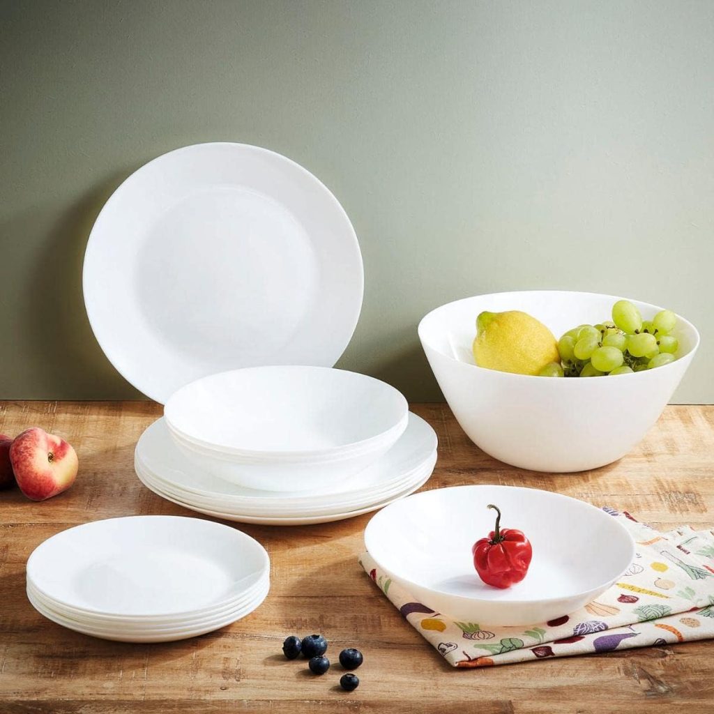 Arcopal 19 Piece Crockery set