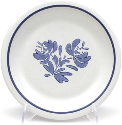 Pfaltzgraff Yorktowne Stoneware dinner plate