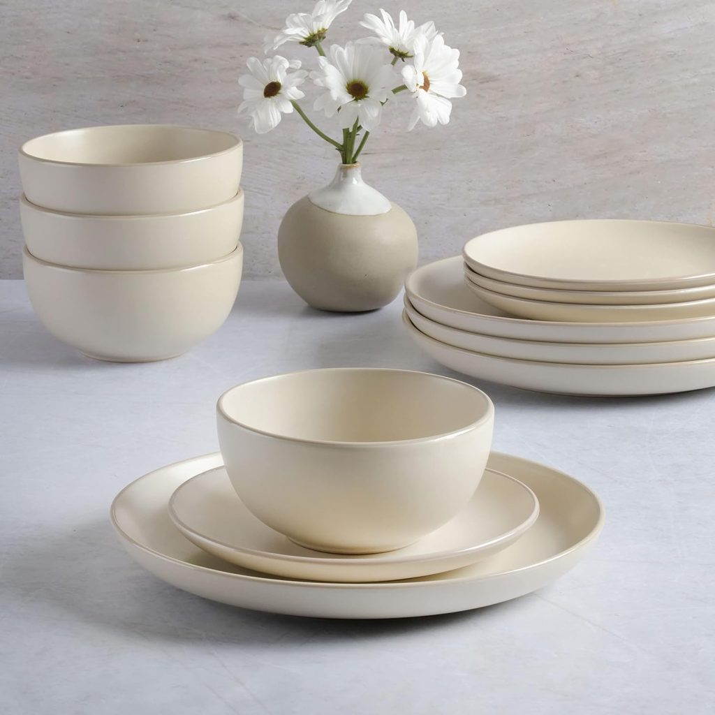 Affordable stoneware dinnerware in Lithuania